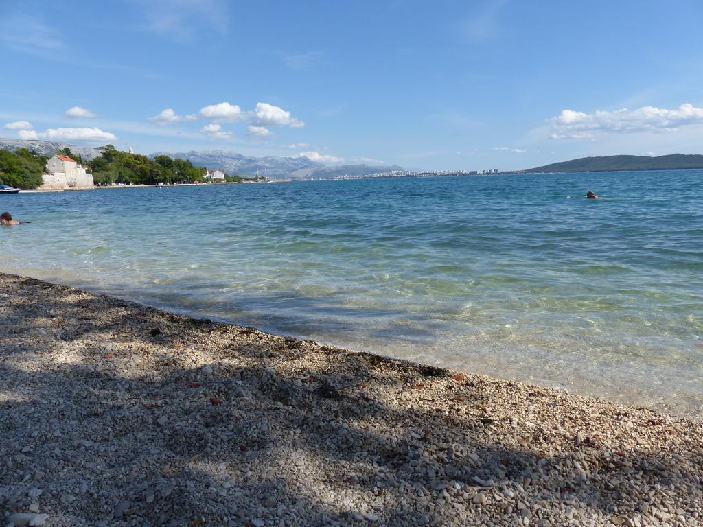Iris Beach Apartments Kaštela Екстериор снимка