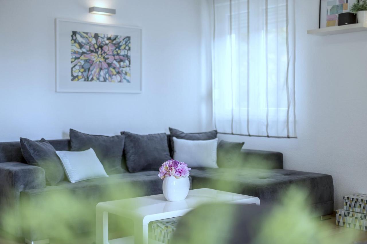 Iris Beach Apartments Kaštela Екстериор снимка