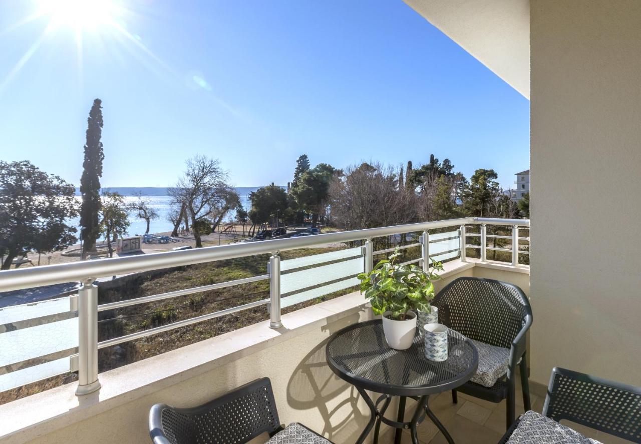 Iris Beach Apartments Kaštela Екстериор снимка